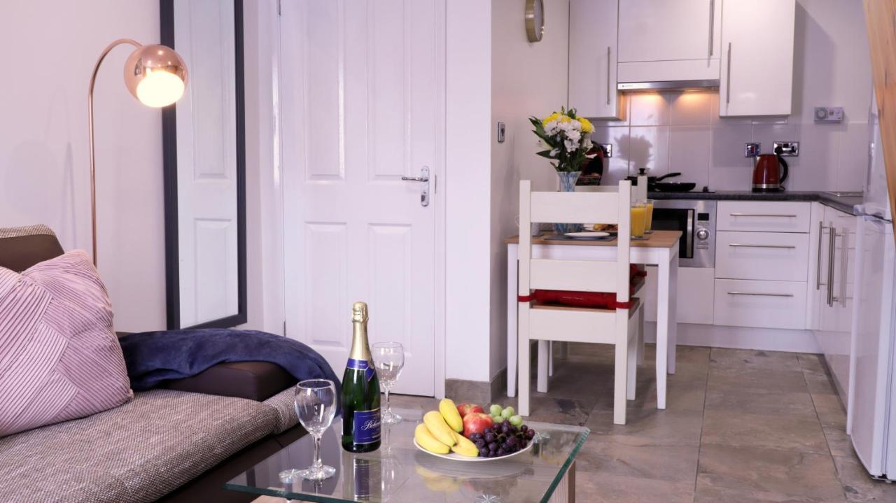 Epicsa - Family & Corporate Stay Mews Apartments With Free Parking Кембридж Экстерьер фото