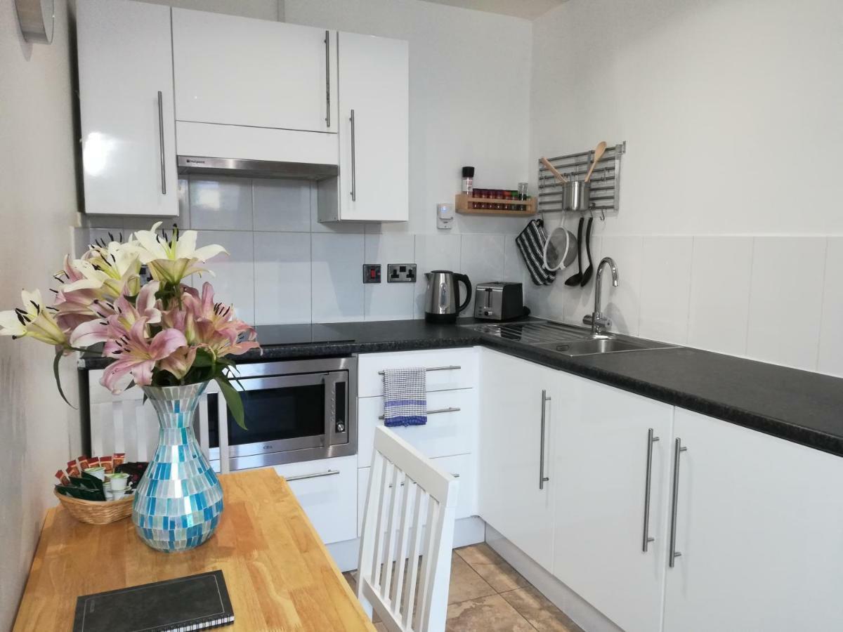 Epicsa - Family & Corporate Stay Mews Apartments With Free Parking Кембридж Экстерьер фото