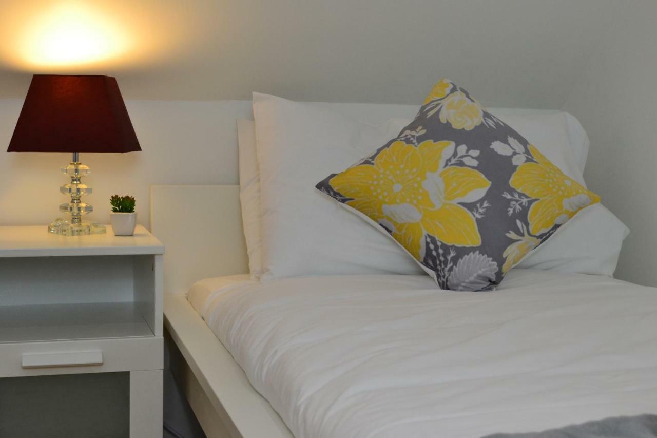 Epicsa - Family & Corporate Stay Mews Apartments With Free Parking Кембридж Экстерьер фото