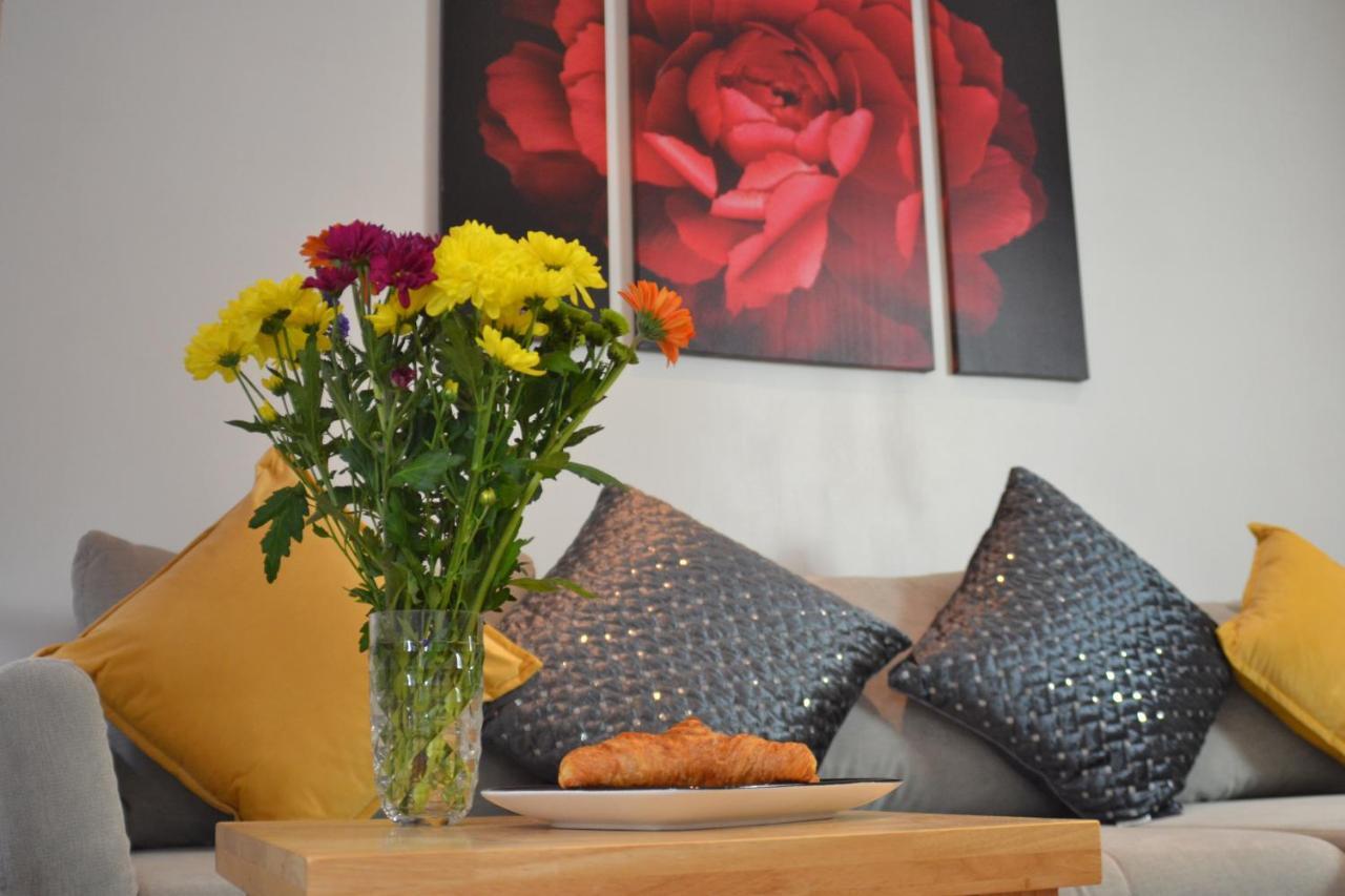 Epicsa - Family & Corporate Stay Mews Apartments With Free Parking Кембридж Экстерьер фото
